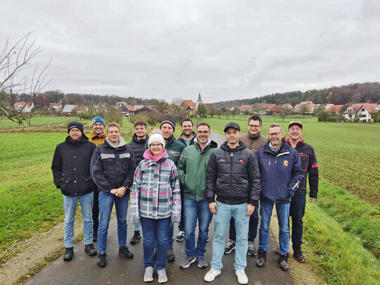 Die angehenden Brennmeister bei der Exkursion.