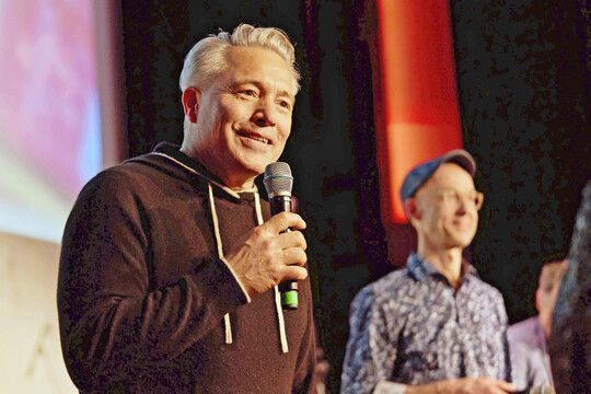 Auf der Bühne: Theo Ligthart und Thomas Kochan, die Organisatoren der Craft Spirits Berlin Awards