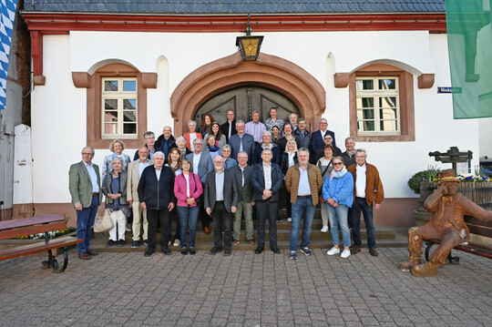 Jahrestagung GGBW 2025 in Amorbach und Umgebung: Gruppenbild in Amorbach