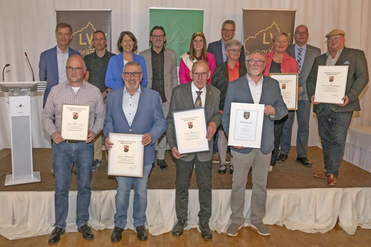 Alle Staatsehrenpreistr�ger und Ehrenpreistr�ger 2025