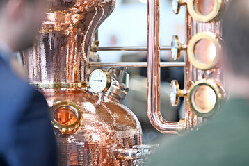 Brennereianlage auf der Fruchtwelt.