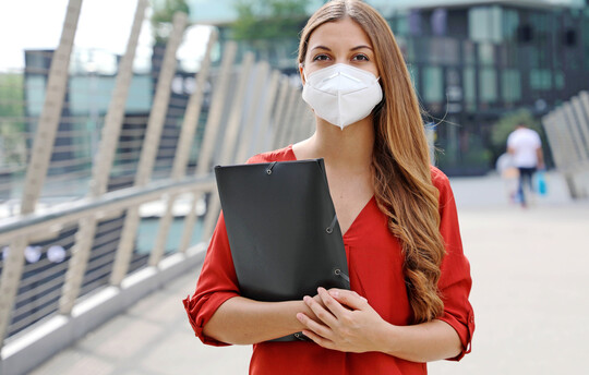 Welch wichtige Rolle Ethanol zur Desinfektion von Oberfl�chen und H�nden spielt, hat in j�ngster Zeit insbesondere die Corona-Pandemie gezeigt. 