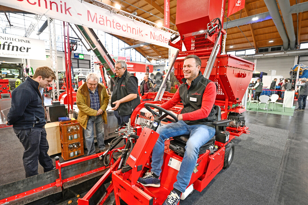 Feucht-Obsttechnik, Aufsitzmaschinen liegen im Trend.