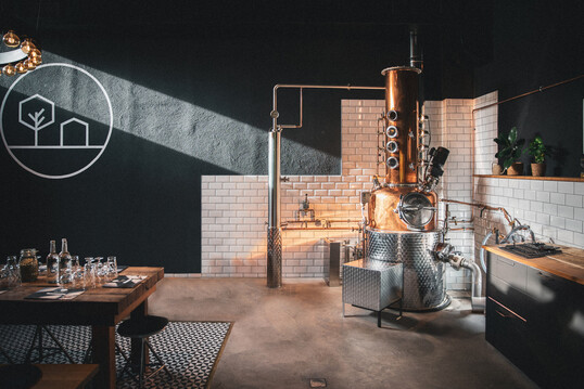 Blick in die Brennerei der Heimat Distillers.