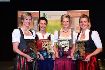 Frauenpower: Heidi Hupfauf, Veronika Sporer, Landessiegerin Kathrin Fankhauser und Angelika Spitaler.