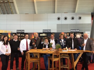 Mitglieder des Vereins Deutsche Edelbrand-Sommeliers zu Besuch an der WhiskyThek