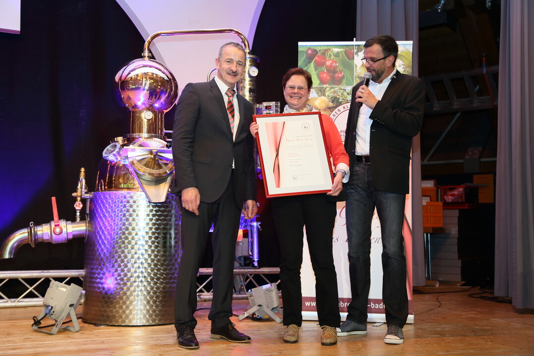 Ein Ehrenpreis auch fr die Brennerei Wolfgang Keller.