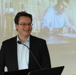 Simon Weiss, Geschäftsführer der Idea Distillers, gab Tipps für die Direktvermarktung und fürs Online-Marketing.